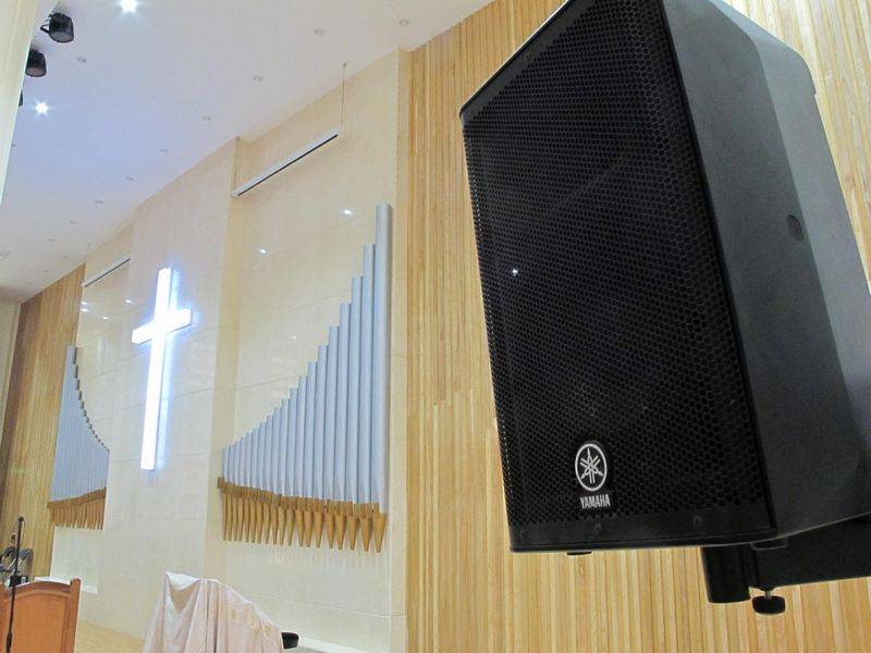 广州十甫堂——两只大红鹰dhy DXR8 音箱完成的教堂完美扩声